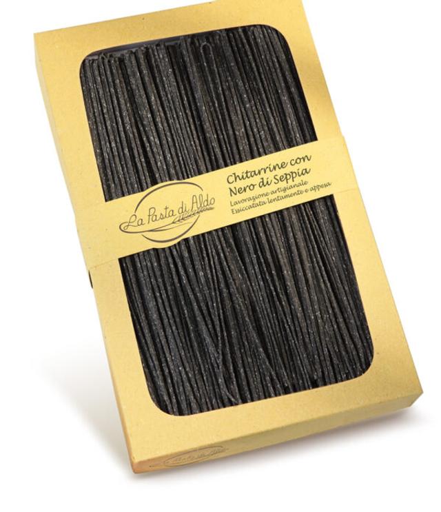 Chitarrine svart pasta