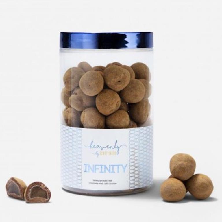 Licorice with winegum & milk chocolate