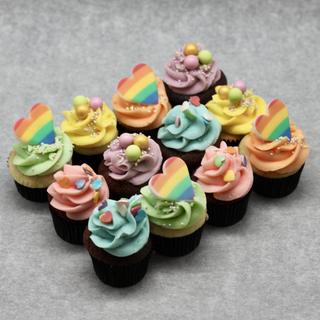 PRIDE 12 mini cupcakes