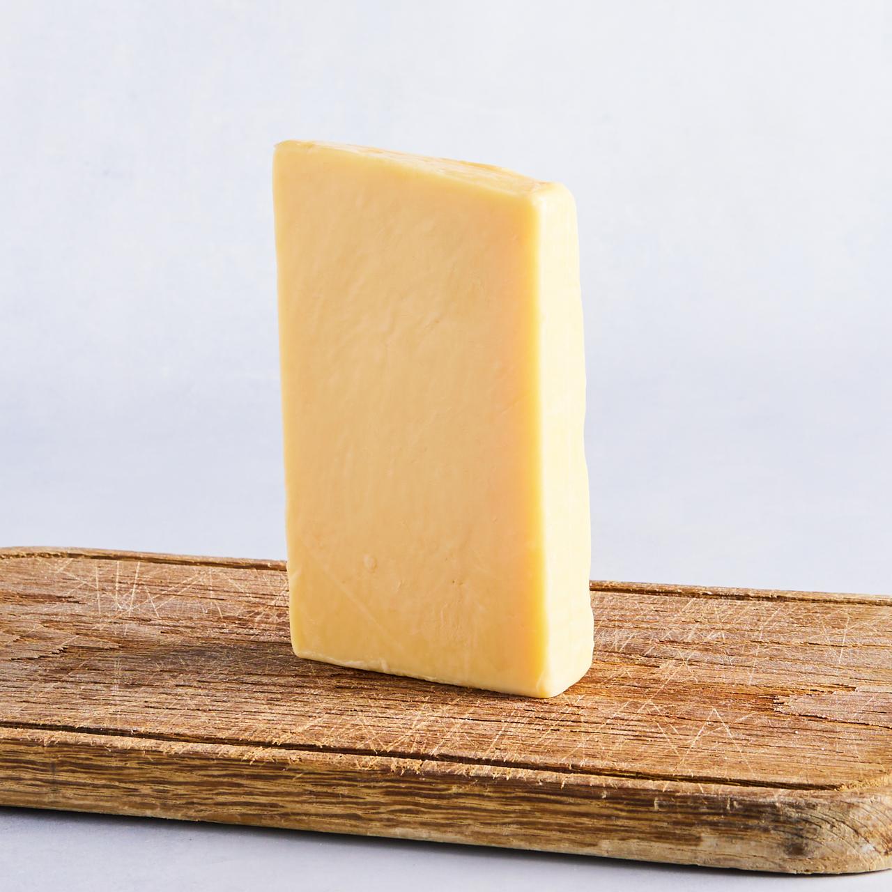 Kerrygold Mature cheddar